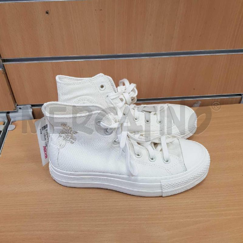 SCARPE DONNA CONVERSE EGRET PANNA LOGO PANNA TINTA  | Mercatino dell'Usato L'aquila - loc. vetoio 4