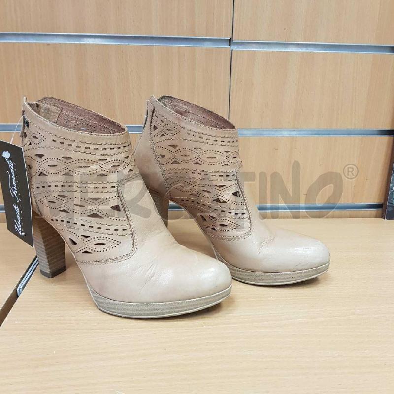 SCARPE DONNA NERO GIARDINI TRAONCHETTO RAF | Mercatino dell'Usato L'aquila - loc. vetoio 1