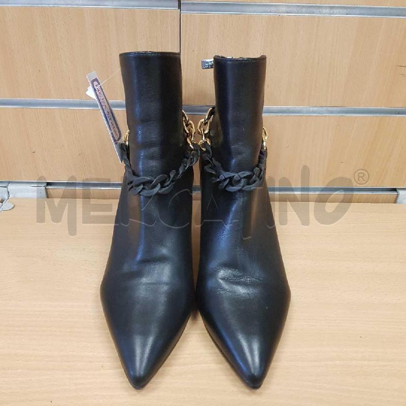 SCARPE DONNA TOSCA PUNTA CON CATENA  | Mercatino dell'Usato L'aquila - loc. vetoio 1