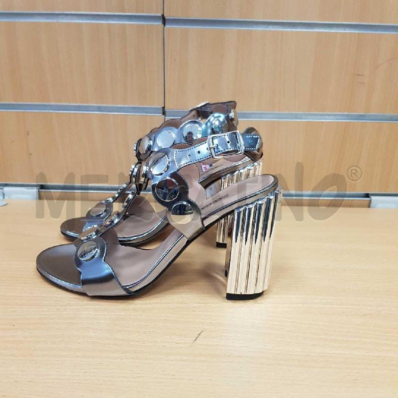 SCARPE TACCHI ALBANO  GRIGIO METALLIZZATO  | Mercatino dell'Usato L'aquila - loc. vetoio 3