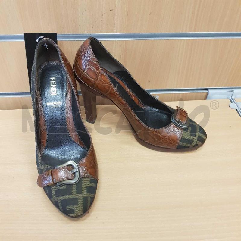 SCARPE TACCHI FENDI LOGHI E COCCO MARRONE   | Mercatino dell'Usato L'aquila - loc. vetoio 2