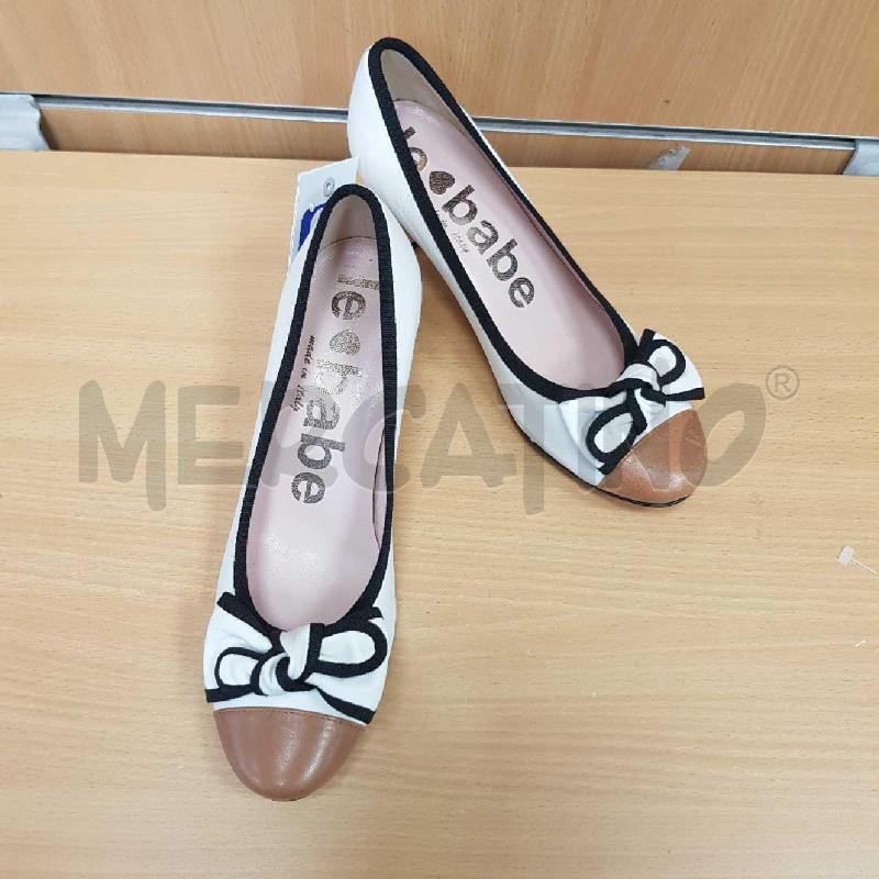SCARPE TACCHI LE BABE  BIANCHE  FIOCCO PUNTA MARRONE   | Mercatino dell'Usato L'aquila - loc. vetoio 1