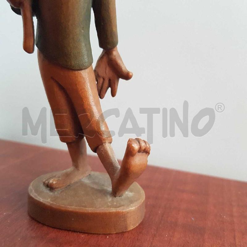 STATUINA ANRI SIEGFRIED LEGNO | Mercatino dell'Usato L'aquila - loc. vetoio 4