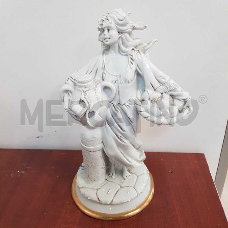 STATUINA CAPODIMONTE FIRMA ROBERTO B. | Mercatino dell'Usato L'aquila - loc. vetoio 1