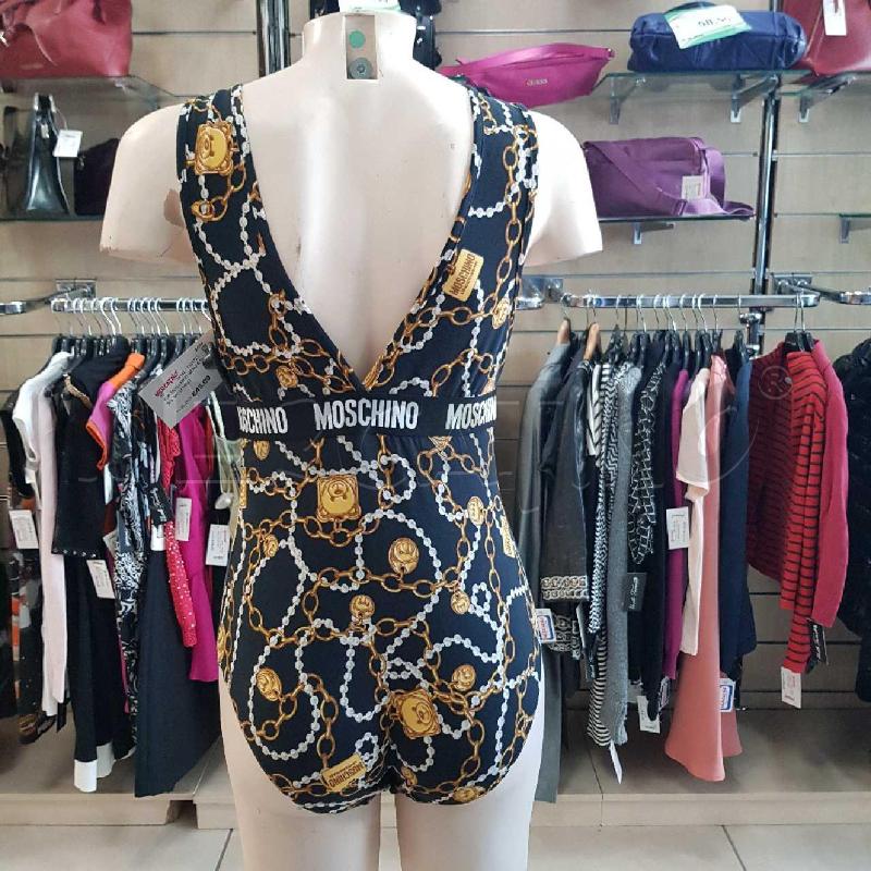 TOP MOSCHINO NERO E ORO  | Mercatino dell'Usato L'aquila - loc. vetoio 2