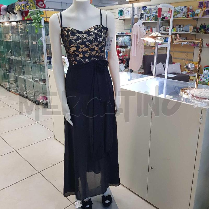 VESTITO DONNA RINASCIMENTO  NERO  LUNGO TOPP DORATO  | Mercatino dell'Usato L'aquila - loc. vetoio 1