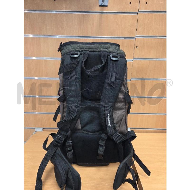 ZAINO TREKKING QUECHUA40 FORCLAZ ARANCIONE E MARRONE | Mercatino dell'Usato L'aquila - loc. vetoio 3