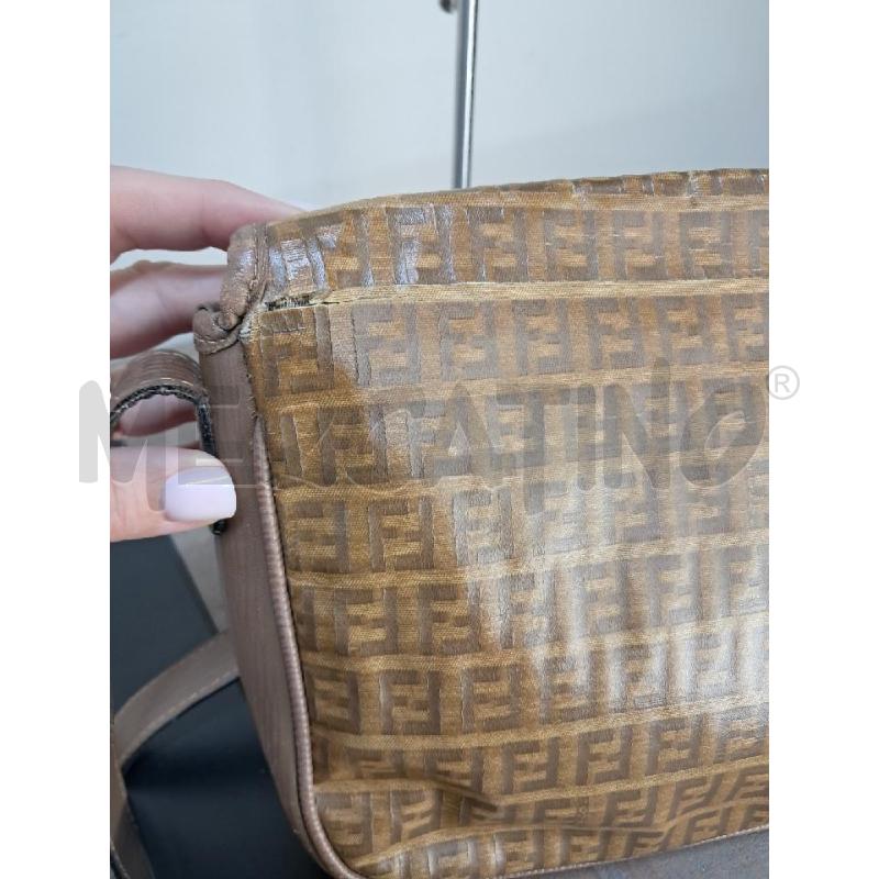 BORSA FENDI PRIMI ANNI 80 DIFETTO | Mercatino dell'Usato Arezzo 4