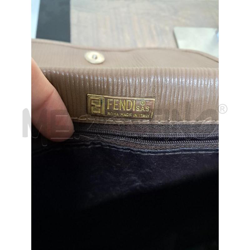 BORSA FENDI PRIMI ANNI 80 DIFETTO | Mercatino dell'Usato Arezzo 5