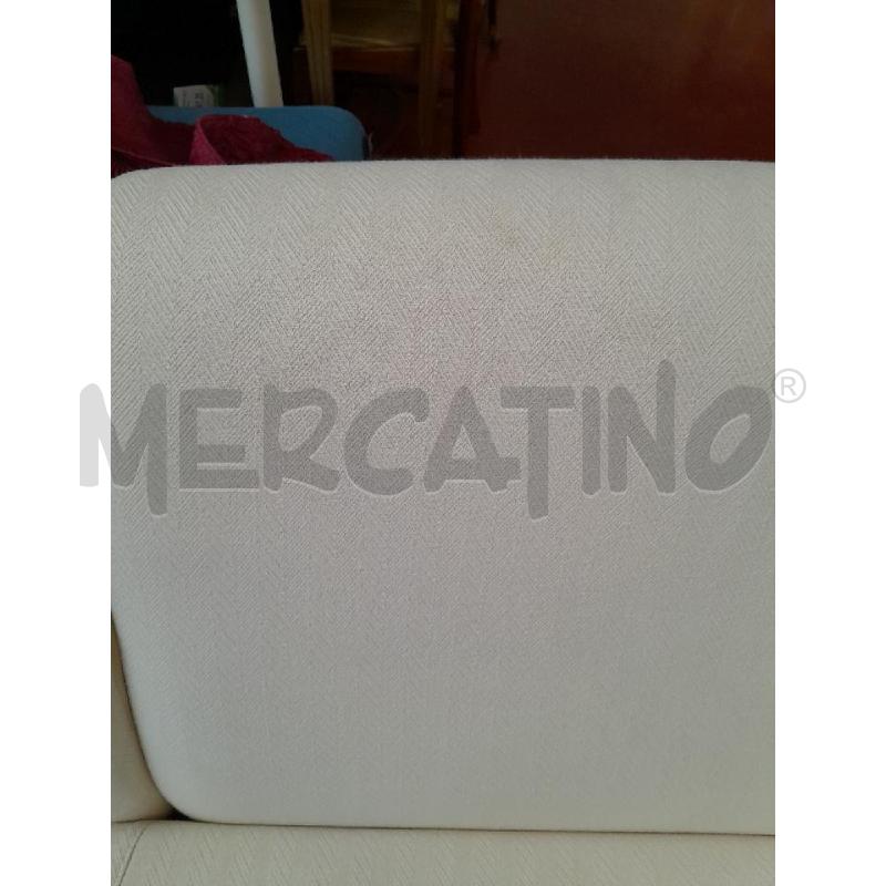 DIVANO BIANCO TESSUTO | Mercatino dell'Usato Arezzo 5