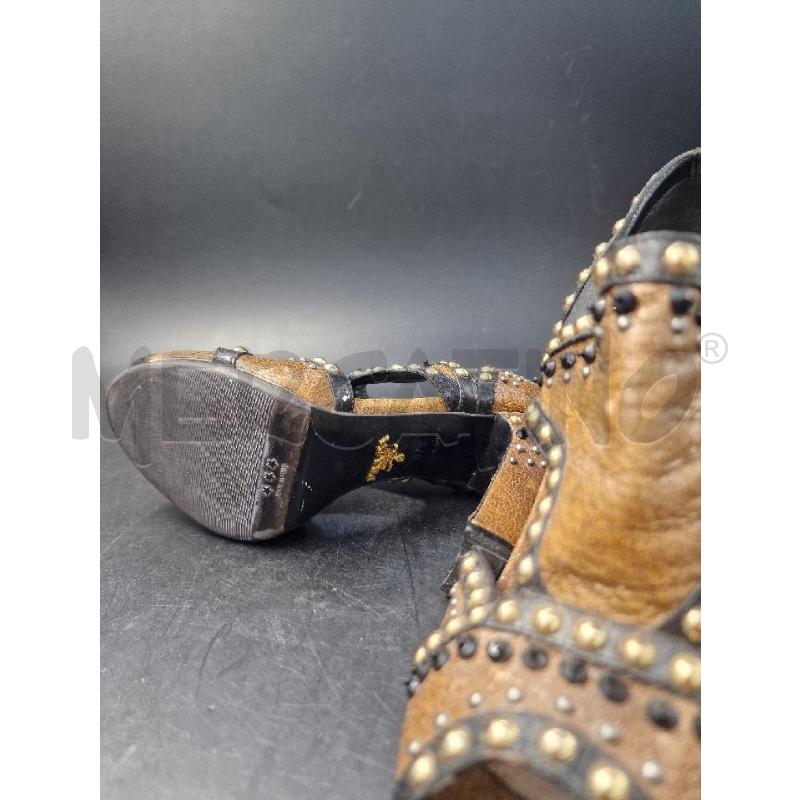 SCARPE TACCHI PRADA BULLONI STRASS | Mercatino dell'Usato Arezzo 4
