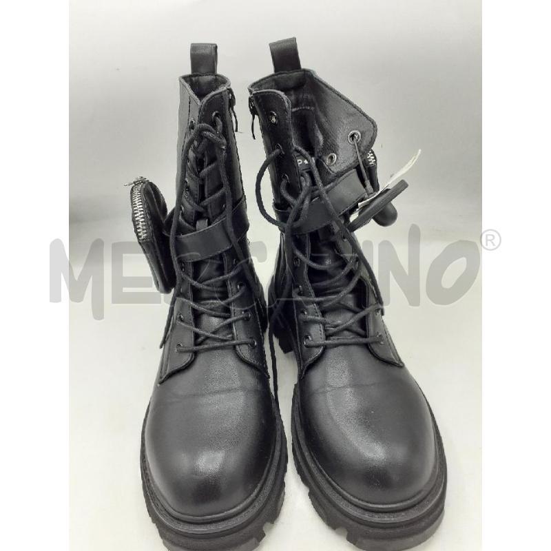 ANFIBI DONNA NERI SHOP ART 38 | Mercatino dell'Usato Atripalda 1