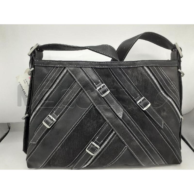 BORSA DONNA NERA DESIGUAL | Mercatino dell'Usato Atripalda 1