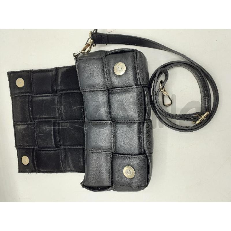BORSA DONNA NERA TRAP PICCOLA MARC ELLIS | Mercatino dell'Usato Atripalda 4