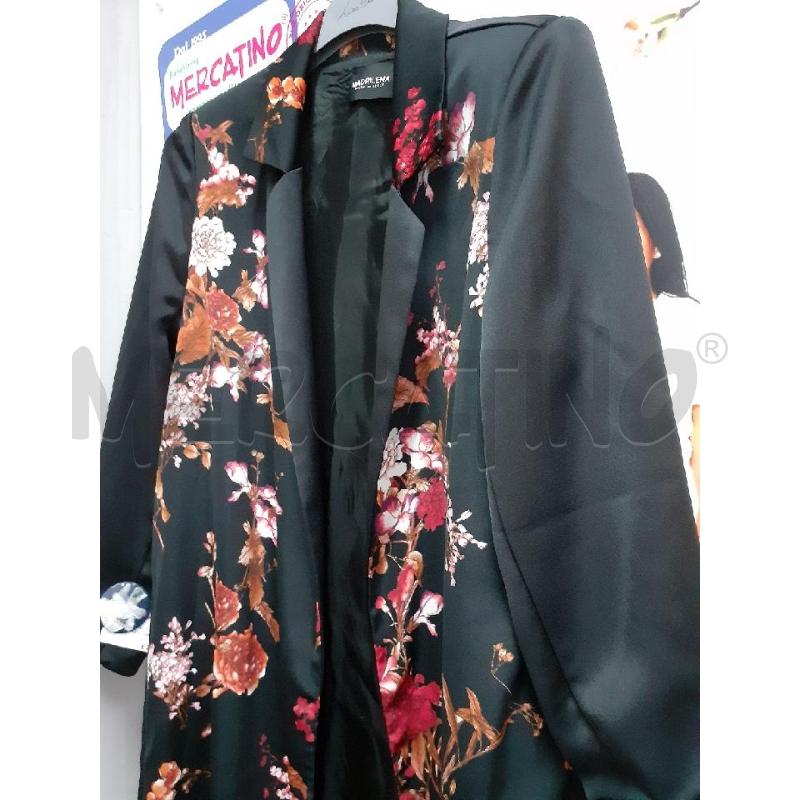 GIACCA DONNA NERA LUNGA FIORI MADRILENA | Mercatino dell'Usato Atripalda 3