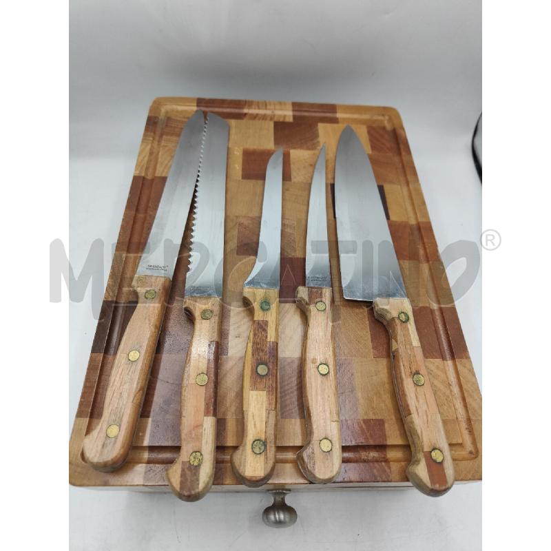 TAVOLINETTO BASE LEGNO CON COLTELLI | Mercatino dell'Usato Atripalda 2