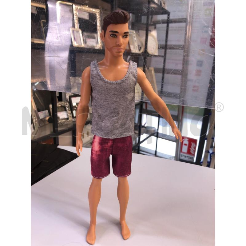 BARBIE KEN CANOTTA GRIGIA PANTALONCINO BORDEAUX | Mercatino dell'Usato Avellino 1