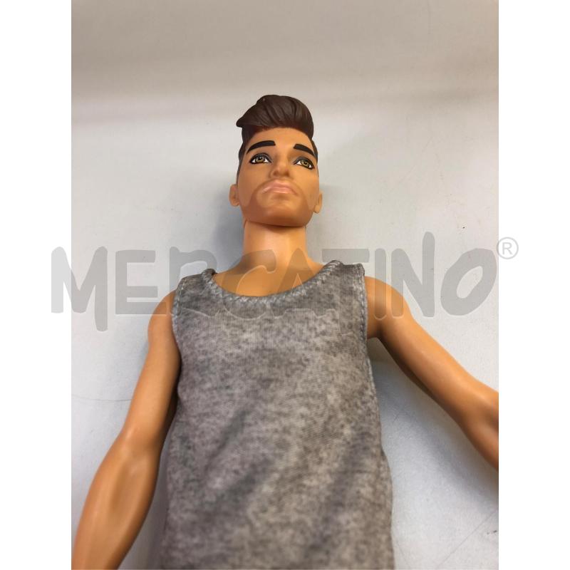 BARBIE KEN CANOTTA GRIGIA PANTALONCINO BORDEAUX | Mercatino dell'Usato Avellino 2