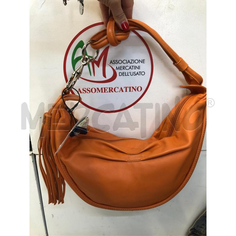 BORSA DONNA ARANCIO MEZZA LUNA MONOVA | Mercatino dell'Usato Avellino 1