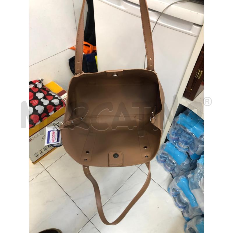 BORSA DONNA BEIGE FIORI CARPISA | Mercatino dell'Usato Avellino 2
