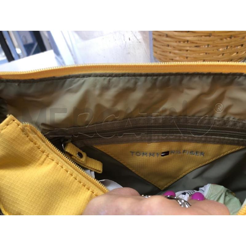 BORSA DONNA GIALLA TELA TOMMY HILFIGER | Mercatino dell'Usato Avellino 3
