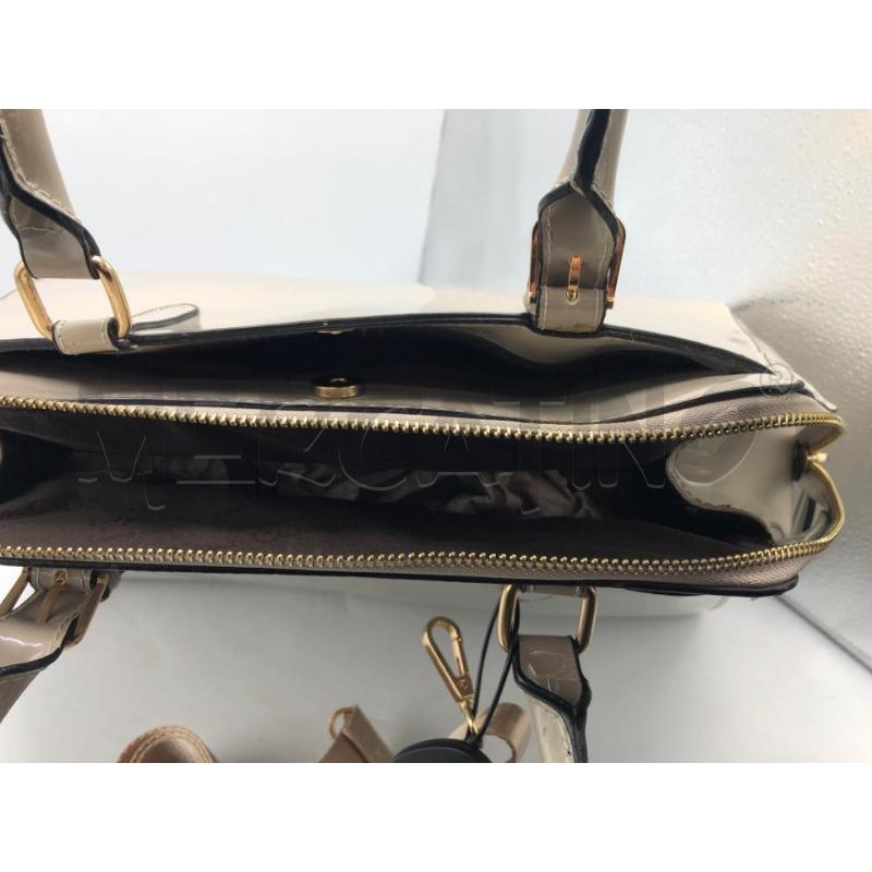 BORSA DONNA PIERRE CARDEL BEIGE LUCIDA  | Mercatino dell'Usato Avellino 4