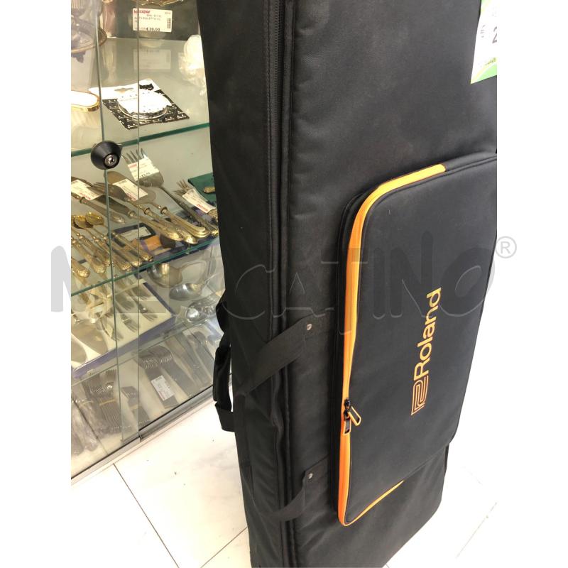CUSTODIA TASTIERA ROLAND SC-G61W3 | Mercatino dell'Usato Avellino 2