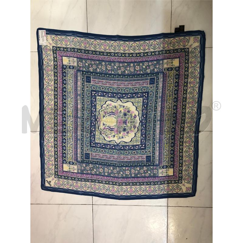 FOULARD FENDI CELESTE LILLA FANTASIA | Mercatino dell'Usato Avellino 2