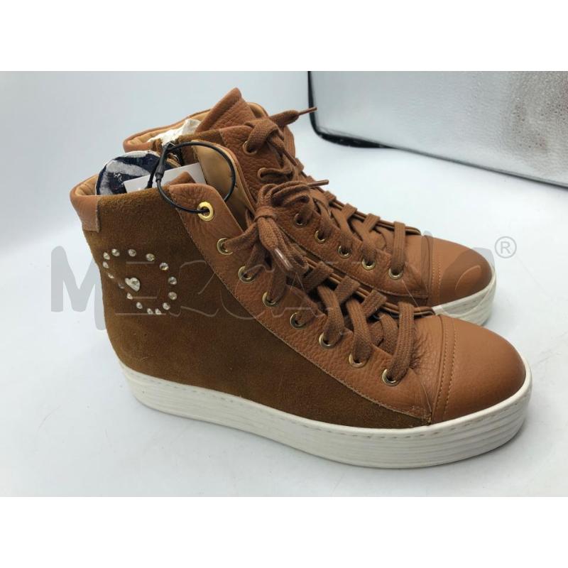 SCARPE DONNA COCCIO CAMOSC ALTE 37 LONVIE | Mercatino dell'Usato Avellino 1
