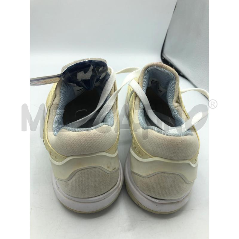 SCARPE DONNA NIKE BIANCO GOMMA GIALLA  | Mercatino dell'Usato Avellino 3