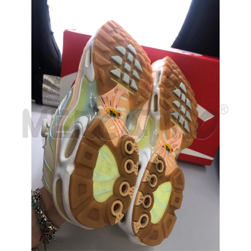 SCARPE DONNA ROSA GIALLO NIKE  | Mercatino dell'Usato Avellino 3