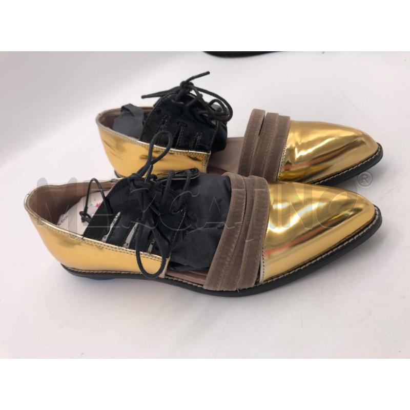 SCARPE DONNA TIPE & TACCHI DORATE  | Mercatino dell'Usato Avellino 1