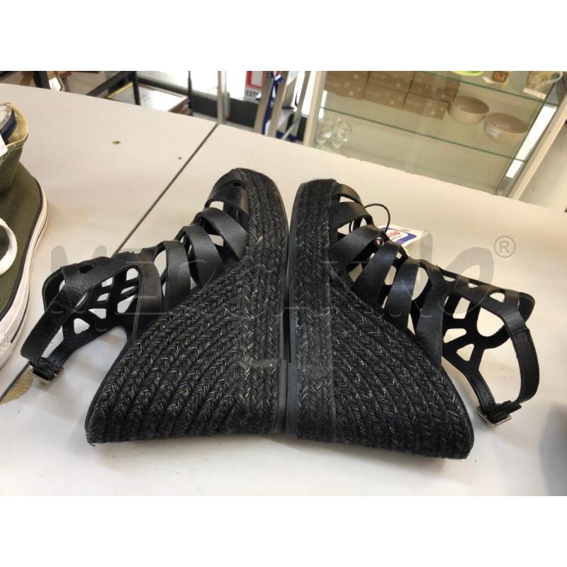 SCARPE DONNA ZEPPA NERA TRAFORA  | Mercatino dell'Usato Avellino 3