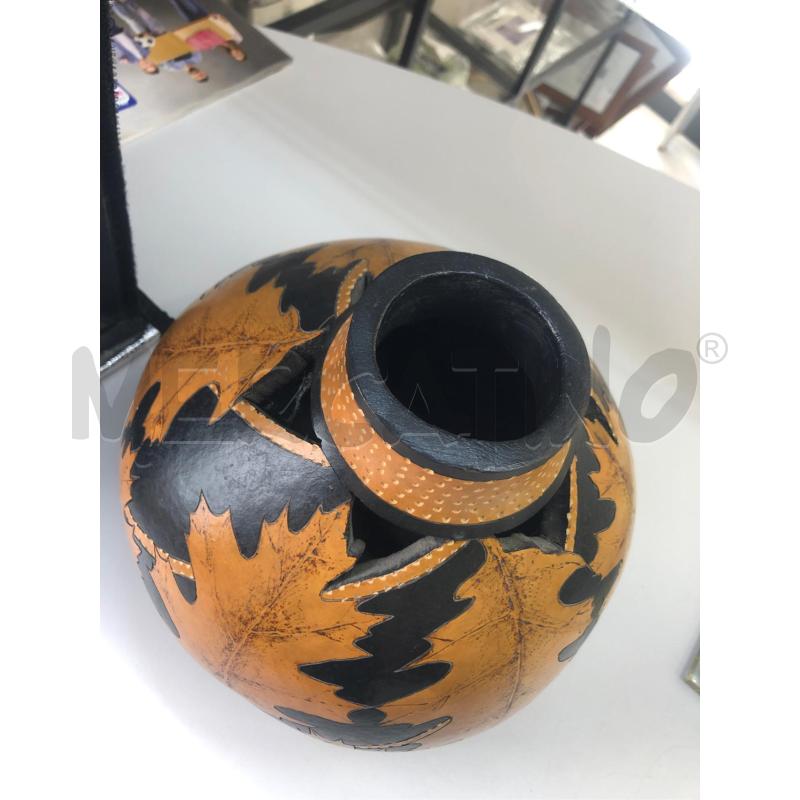 VASO IN PLASTICA MARRONE E NERO  | Mercatino dell'Usato Avellino 3