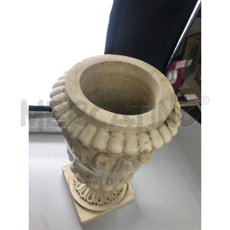 VASO PORTAFIORI CON FIGURE  | Mercatino dell'Usato Avellino 3