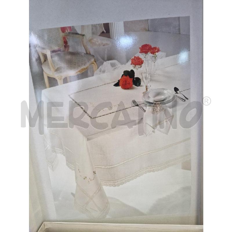 TOVAGLIA BEIGE RICAMI FIORI REGINA SCHRECKER DA 12  | Mercatino dell'Usato Bisceglie 2