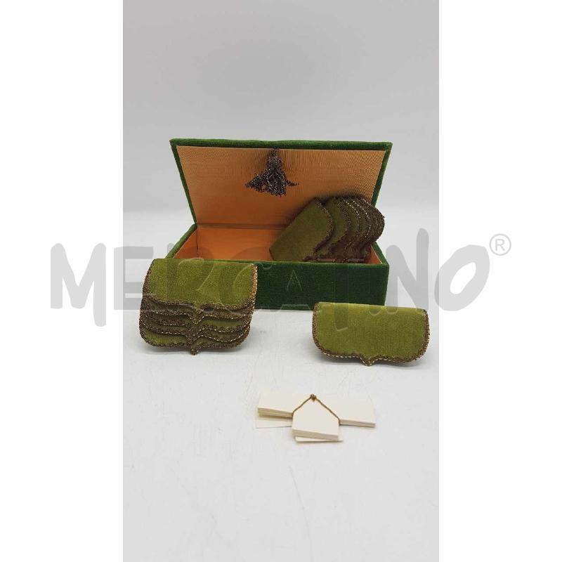 COFANETTO CON TRIANGOLI SEGNAPOSTI IN VELLUTO VERDE FIOCCO DORATO  | Mercatino dell'Usato Putignano 3