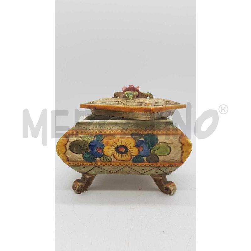 COFANETTO DERUTA CERAMICA 4 PIEDINI COPERCHIO FIORI | Mercatino dell'Usato Putignano 4