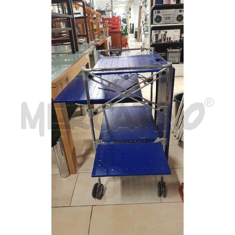 SCRIVANIA BLU CON SEDIA KARTELL STURTTURA METALLO | Mercatino dell'Usato Putignano 4