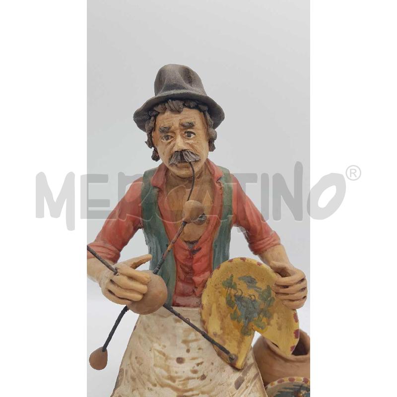 STATUA IN TERRACOTTA ANZIANO RIPARATORE DI COCCI | Mercatino dell'Usato Putignano 4