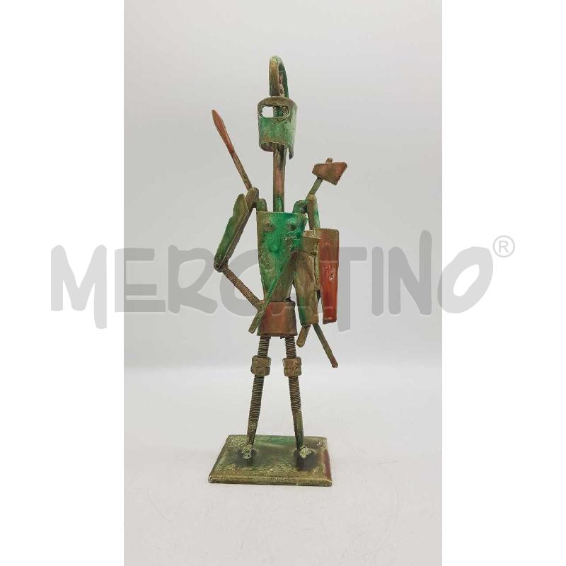 STATUETTA IN FERRO SOLDATO SCUDO ARMI | Mercatino dell'Usato Putignano 1