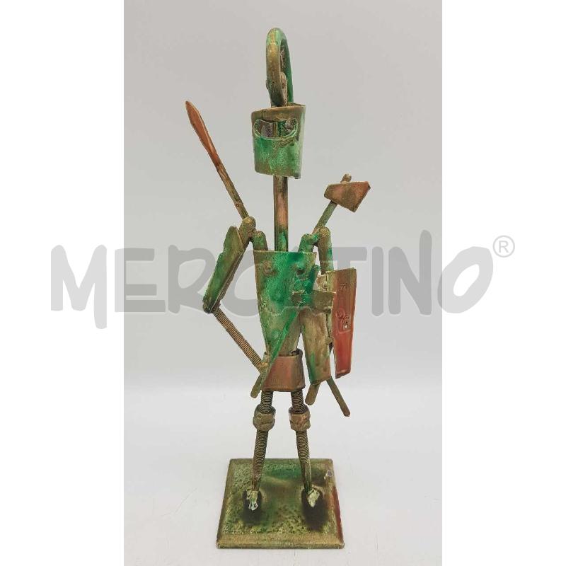 STATUETTA IN FERRO SOLDATO SCUDO ARMI | Mercatino dell'Usato Putignano 4