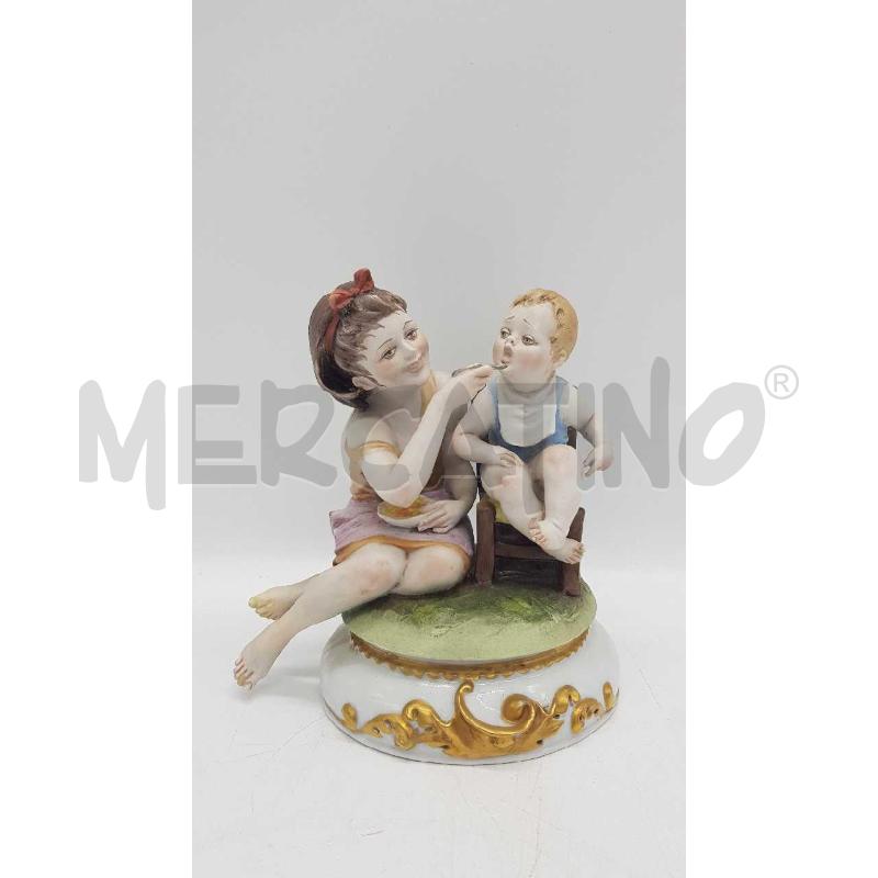 STATUETTA MAMMA CHE IMBOCCA IL SUO BIMBO | Mercatino dell'Usato Putignano 5
