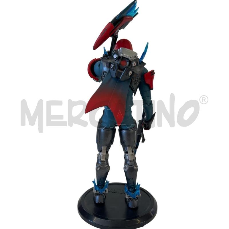 ACTION FIGURE FORTNITE MCFARLANE 18CM + QUADRETTO  | Mercatino dell'Usato Molfetta 2
