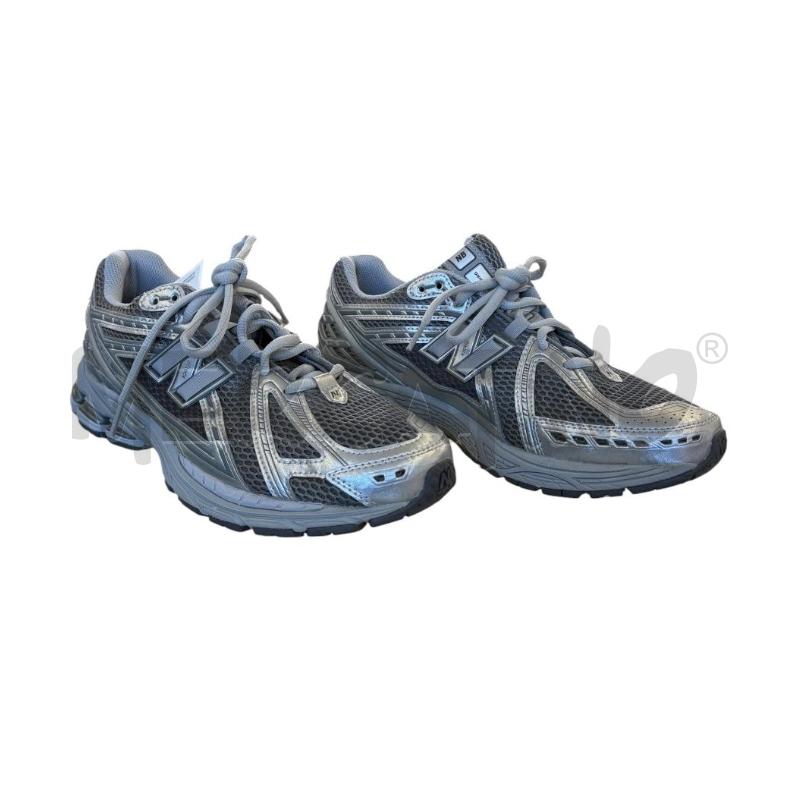 SNEAKERS UOMO NEW BALANCE 1906 ARGENTO GRIGIO | Mercatino dell'Usato Molfetta 1
