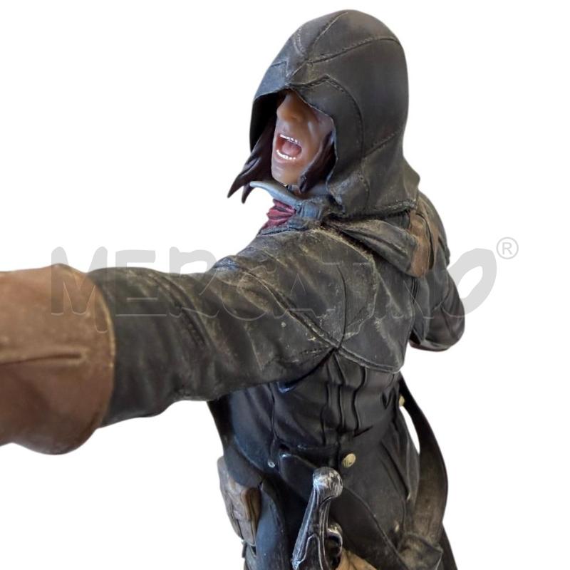 STATUA ASSASSINS CREED UNITY NOTRE DAME EDITION+LIBRO | Mercatino dell'Usato Molfetta 5