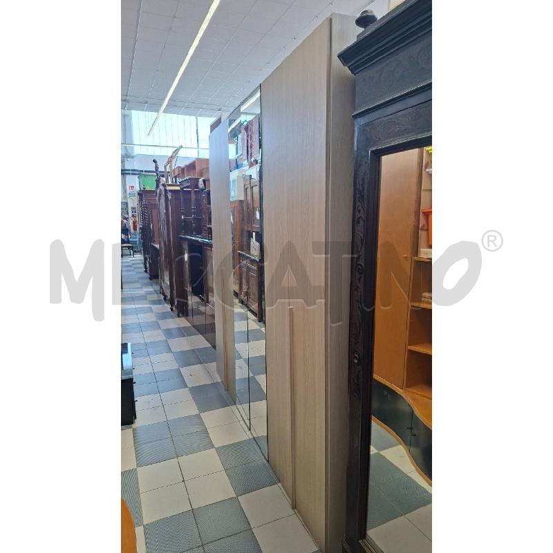ARMADIO MODERNO GRIGIO | Mercatino dell'Usato Sandigliano 1