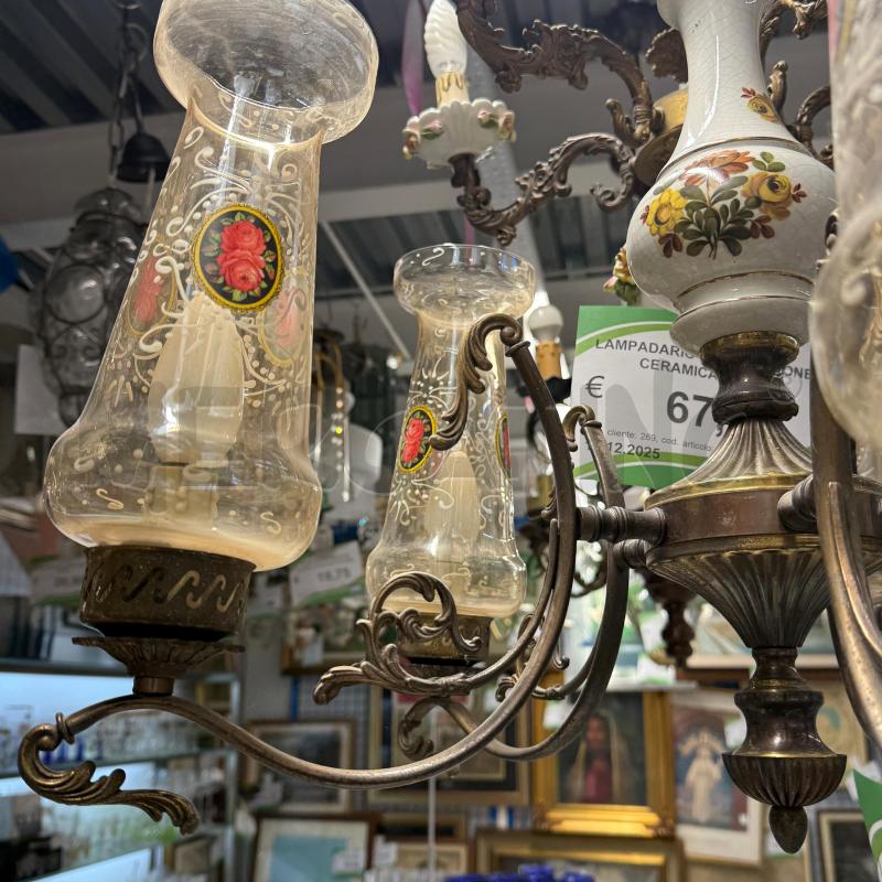 LAMPADARIO OTTONE 5 LUCI CAPPELLI FIORE | Mercatino dell'Usato Sandigliano 4