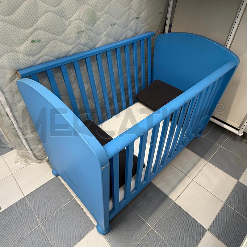 LETTINO BAMBINO BLU LEGNO + CUSCINI NERI | Mercatino dell'Usato Sandigliano 1