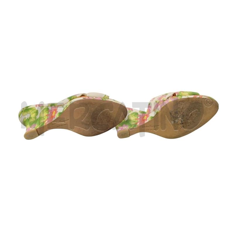 SCARPE D.40 FERRAGAMO FANT.FIORI ALTE | Mercatino dell'Usato Sandigliano 3